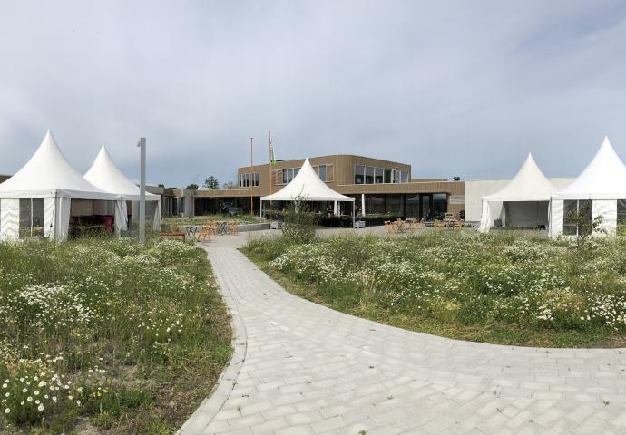 Pagodentent Verhuurbedrijf de Vlieger